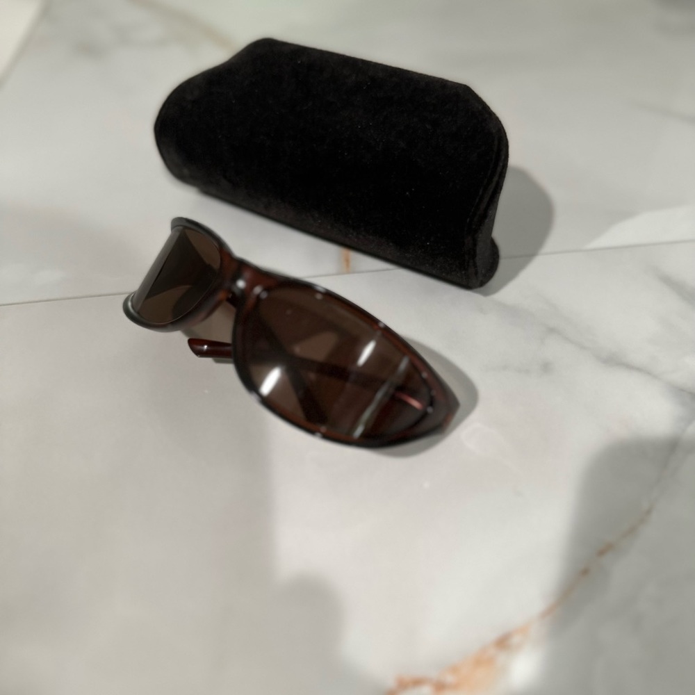 Balenciaga brown wrap around sunglasses - Picture 5 of 7